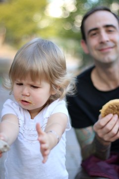 Oatmeal Pumpkin Cookie Sandwich